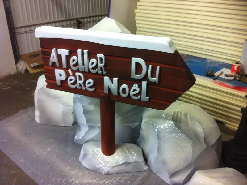 création en polystirène événementiel noël polyformstudio polycrea